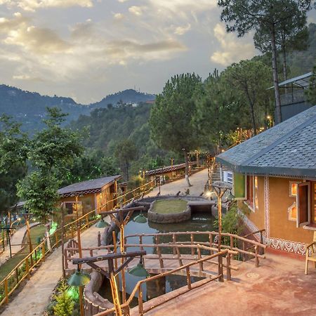 Готель A Kasauli Ggaon By Echor Екстер'єр фото